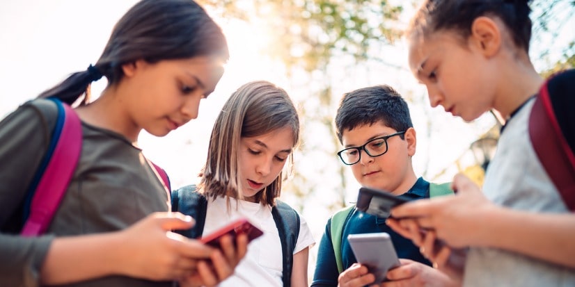 At What Age Should Kids Be Allowed Smartphones?